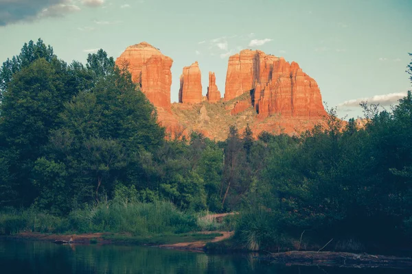 Vintage Gestemde Landschap Van Cathedral Rock Oak Creek Arizona — Stockfoto