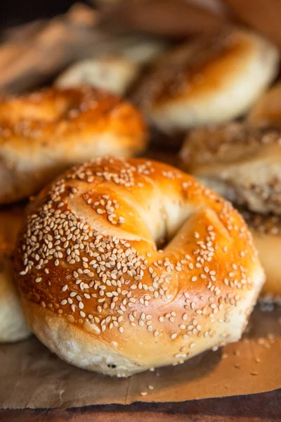 Választék Friss Sült Hiteles New York Stílusú Magot Bagel — Stock Fotó