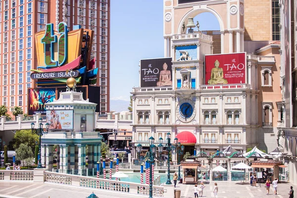 Las Vegas Nevada Mai 2018 Straßenansicht Des Casinos Der Schatzinsel — Stockfoto