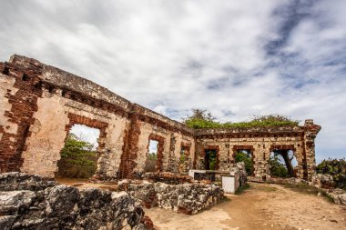 Aguadilla tarihi terk deniz feneri kalıntıları, Porto Riko,