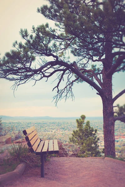 Boulder Colorado Bölgesinde Flagstaff Dağından Dağ Manzara Ağaçlar Ile Bench — Stok fotoğraf