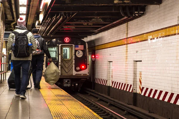 Nueva York City Diciembre 2016 Vista Del Interior Del Metro — Foto de Stock