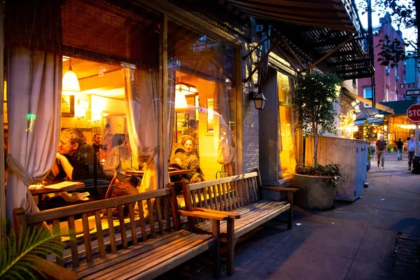 Nova Cidade Iorque Agosto 2019 Cena Rua Com Restaurante Luzes — Fotografia de Stock