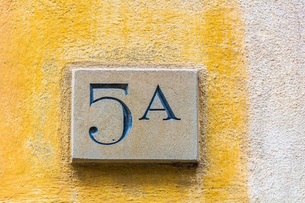 Casa numero cinque (5  ) — Foto Stock