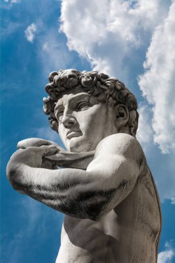 Floransa'da Michelangelo kopya heykeli tarafından David