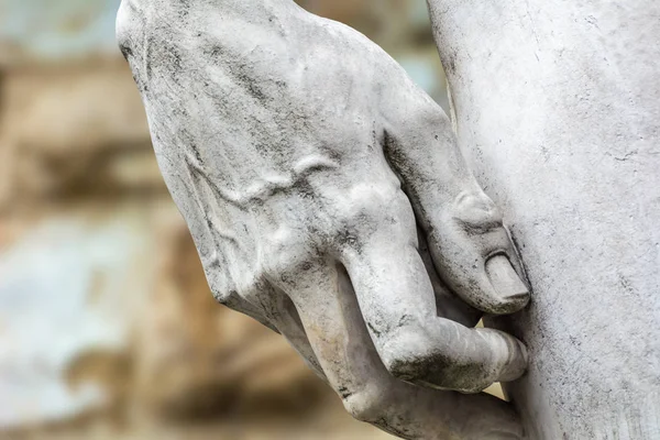 Δαβίδ του Μιχαήλ Αγγέλου, χέρι, θραύσμα του αγάλματος στη Φλωρεντία — Φωτογραφία Αρχείου