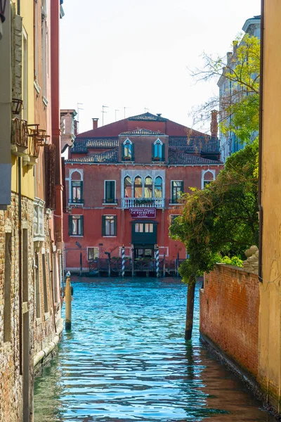 ヴェネツィアの美しい運河 — ストック写真