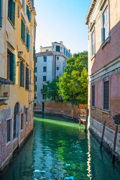 Venecia pintoresco canal — Foto de Stock