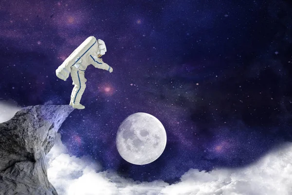 Homem Espaço Saltando Rocha Lua Mission Elements Desta Imagem Fornecida — Fotografia de Stock