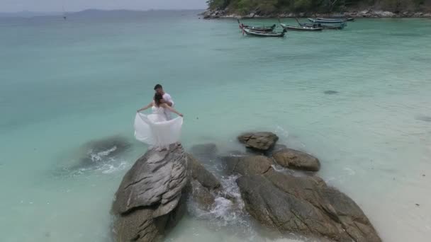 Çekici Genç Çift Tropik Adada Hava Tropikal Adada Çekici Genç — Stok video