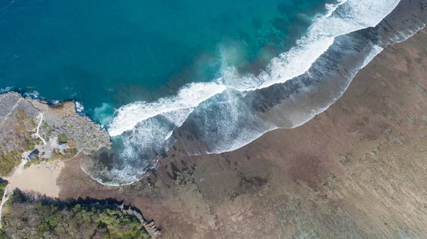 Översta Flygfoto Över Vackra Havsvågor Nusa Dua Beach Bali Indonesien — Stockfoto