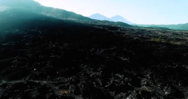 Endonezya Bali 'deki volkanik kayalık arazinin, Bali / Havacılık insansız hava aracı görüntüsü