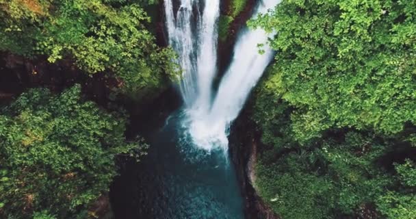 Güzel Aling Aling Şelale Içinde Kuzey Bali Endonezya Hava Dron — Stok video