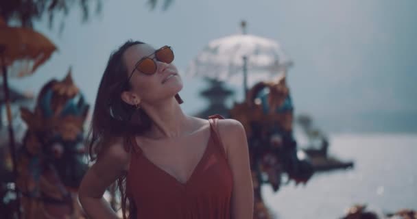 Portre Portre Genç Kadın Turist Üzerinde Adası Bali Endonezya Video — Stok video