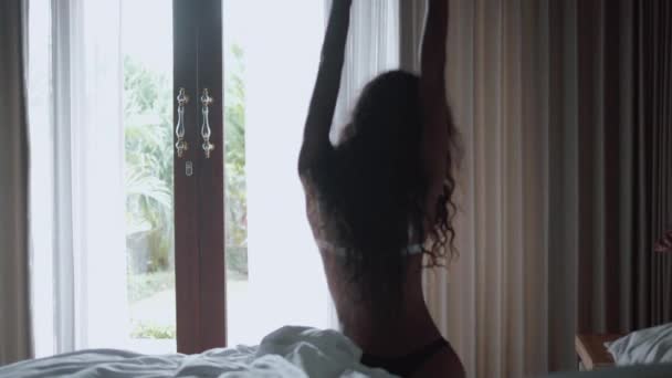 Linda Senhora Sexy Calcinha Sutiã Posando Mulher Beleza Com Corpo — Vídeo de Stock
