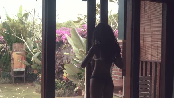 Linda Senhora Sexy Calcinha Sutiã Posando Mulher Beleza Com Corpo — Vídeo de Stock