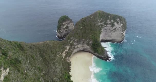 Aerial Drönarvy Vackra Kelingking Stranden Nusa Penida Bali Indonesien — Stockvideo