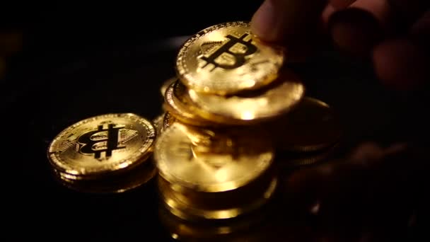 Macro Close Van Crypto Valuta Bitcoin Spinnen Munten — Stockvideo