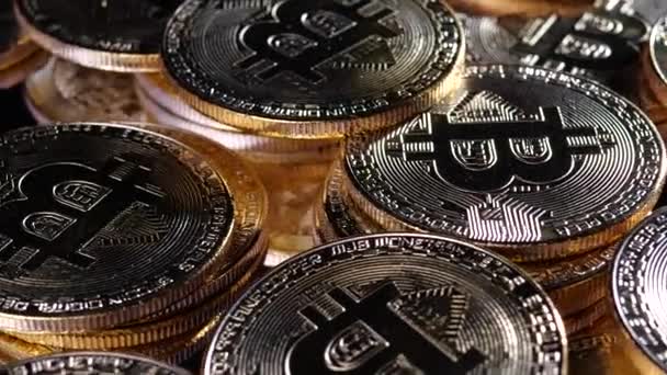 Makro Nahaufnahme Der Kryptowährung Bitcoin — Stockvideo