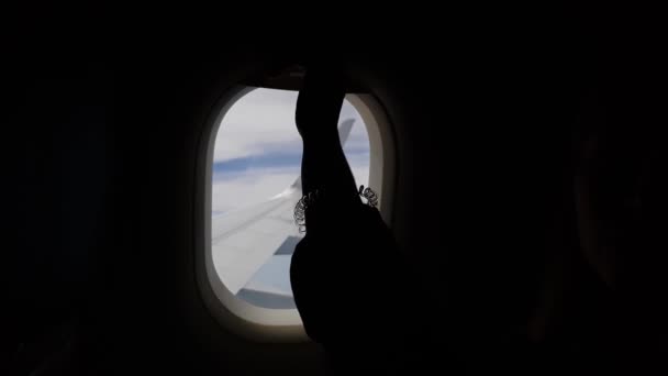 Fermeture Ouverture Fenêtre Avion Par Une Passagère Proche Avec Vue — Video