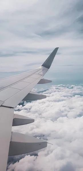 First Person View Passenger Looking Airplane Wing Flying Clouds — Stock Photo, Image