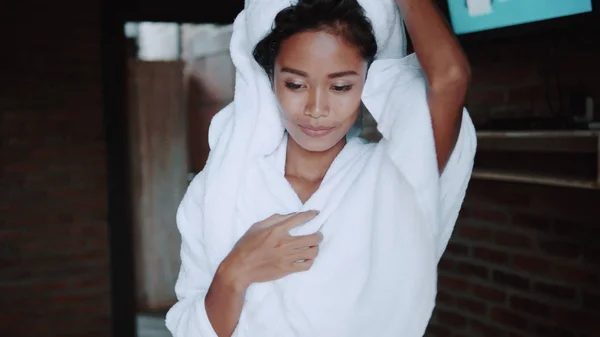 Beautiful Lady Going Out Bathroom Covering Her Body Head White — Stock Photo, Image