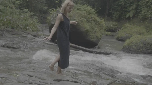 Beautiful Fashion Girl Posing Tropical Rain Forest Jungle Waterfall Portrait — Stock Photo, Image