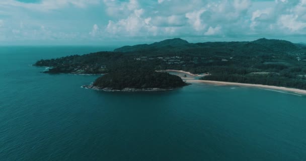 Flygfoto Över Vackra Tropiska Layan Och Bangtao Beach Phuket Antenn — Stockvideo
