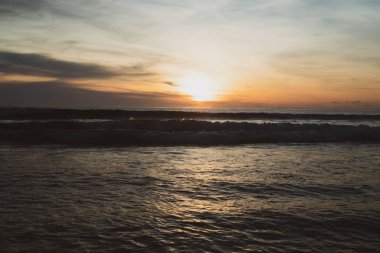 Tayland Beach güzel tropik gün batımı