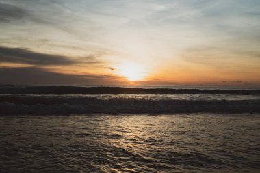 Tayland Beach güzel tropik gün batımı