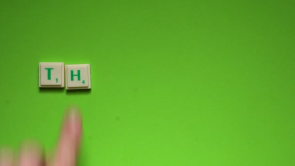 Woman Hand Creating Word Thursday Letters Green Screen Background — Stock Video