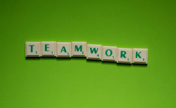 Erstellte Wort Teamwork Mit Den Buchstaben Auf Dem Grünen Bildschirmhintergrund — Stockfoto