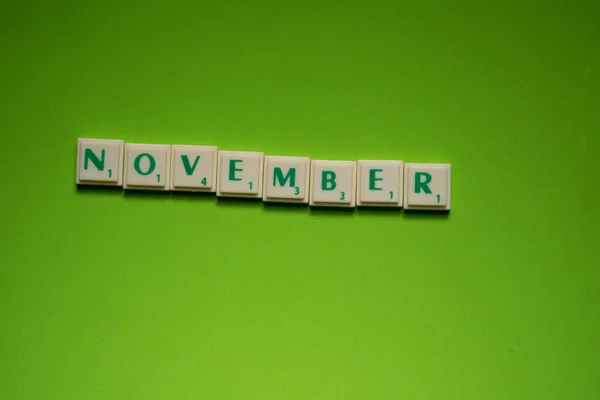 Palabra Creada Noviembre Con Las Letras Fondo Pantalla Verde — Foto de Stock