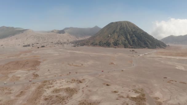 Filmische Aufnahme Von Drohnenaufnahmen Des Wunderschönen Vulkans Mount Bromo Mit — Stockvideo