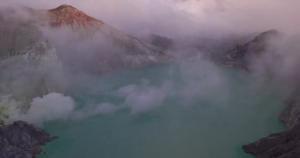 Гипер Обзор Воздушного Беспилотника Красивого Идженского Вулкана Кислотным Озером Серным — стоковое видео