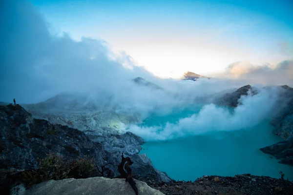 Vista Aérea Del Hermoso Volcán Ijen Con Lago Ácido Gas — Foto de Stock