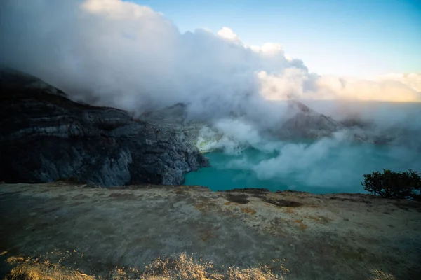 Aerial Utsikt Över Vackra Ijen Vulkanen Med Syra Lake Och — Stockfoto
