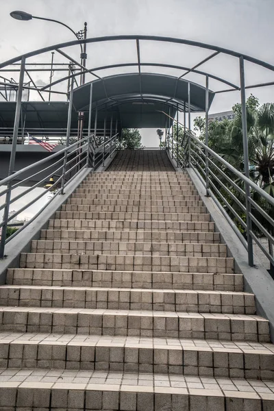 Bottom View Van Trappen Ingang Van Het Metrostation — Stockfoto