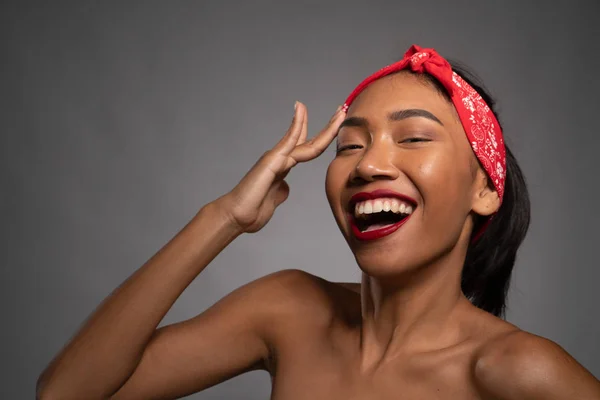 Portrait Smiling Pretty Asian Pinup Girl Isolated Gray Wall Background — Stock Photo, Image