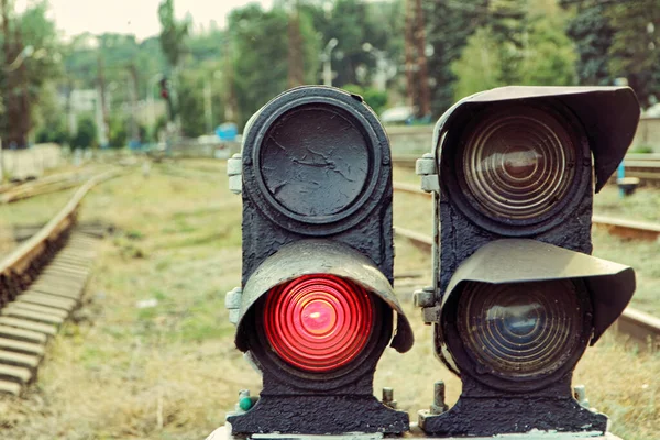 Verkeerslichten Laten Stoprood Signaal Het Spoor Zien Nemen Van Dichtbij — Stockfoto