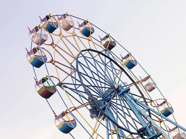 Riesenrad Auf Blauem Himmel Hintergrund Getöntes Bild — Stockfoto