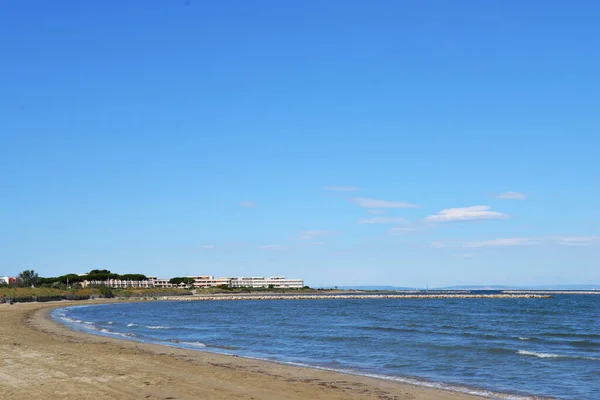 Grau Roi Południowa Francja Piękna Plaża Błękitnym Niebem — Zdjęcie stockowe
