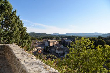 Vaison-la-romaine. Ünlü ortaçağ şehri. Turistik bir yer. Güney Fransa 'da. Provence bölgesi. Vaucluse Bölümü.