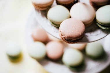 Plaka, Antep fıstığı, kahve ve vanilya Macaroons, güzel duvar kağıdı ev yapımı Fransızca Macaroons