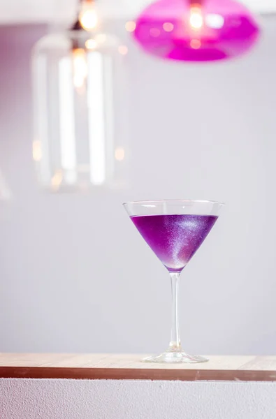 Cocktail Européen Violet Froid Frais Papier Peint Vertical — Photo