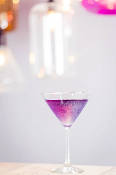 Cocktail Européen Violet Froid Frais Papier Peint Vertical — Photo