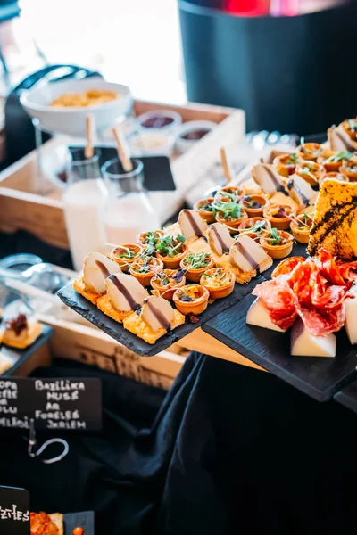 Pequeno-almoço Buffet Conceito, Tempo de Pequeno-almoço em Hotel de Luxo, Brunch — Fotografia de Stock