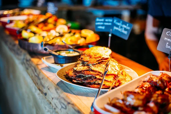 Ontbijt buffet concept, Ontbijt tijd in luxe hotel, Brunch — Stockfoto