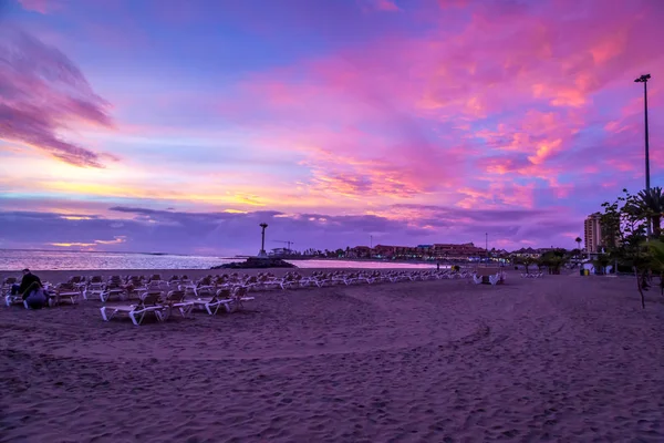 Amazing Purple Sunset over the Beach and the Ocean, Tenerife Isl — Stock Photo, Image