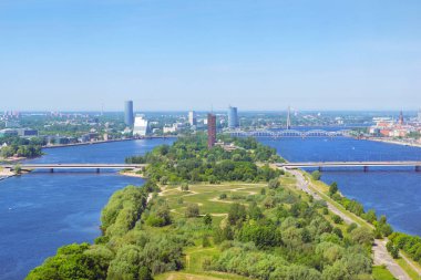 Riga Tv Tower Hava görünümünü. Daugava, Letonya